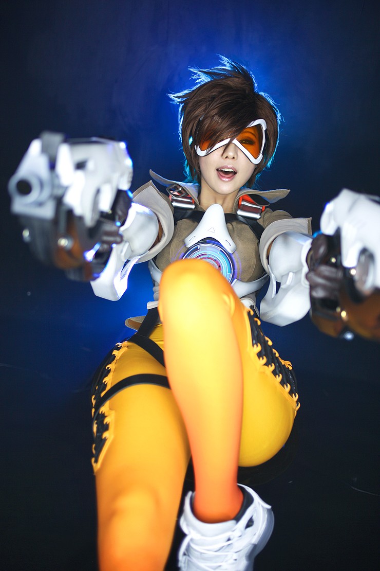 overwatch tracer cosplay 5