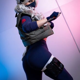 Cosplayer Recria Kakashi Hatake De Naruto Shippuden Em Vers O Feminina