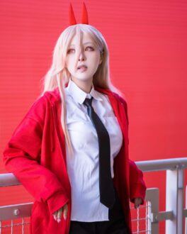 Modelo Chinesa Fez Um Lindo Cosplay Da Power De Chainsaw Man Critical