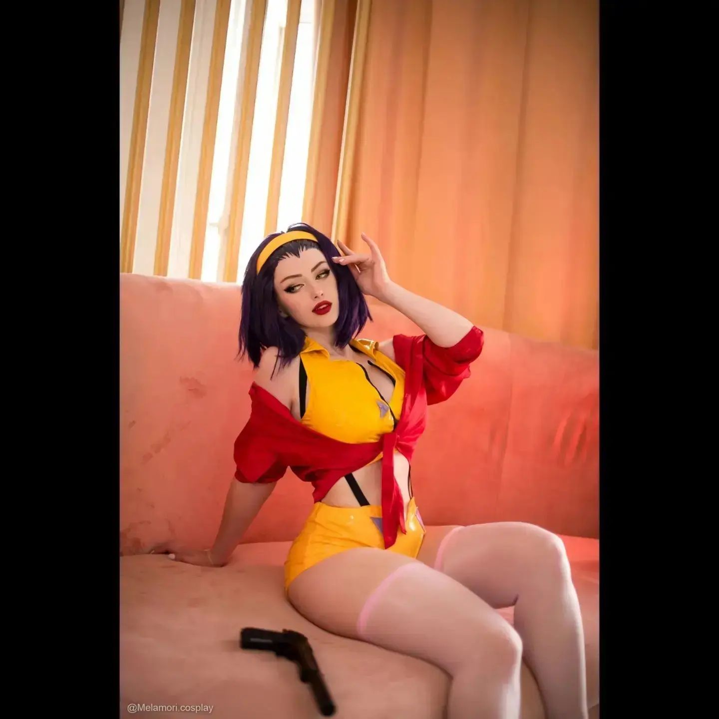 Modelo Melamori Cosplay Fez Um Ousado Cosplay Da Faye Valentine De