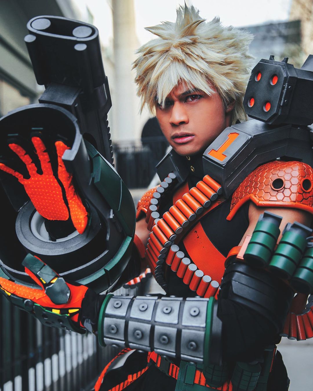 My Hero Academia: Cosplayer italiano nos entrega la versión hipermusculosa  de Bakugo