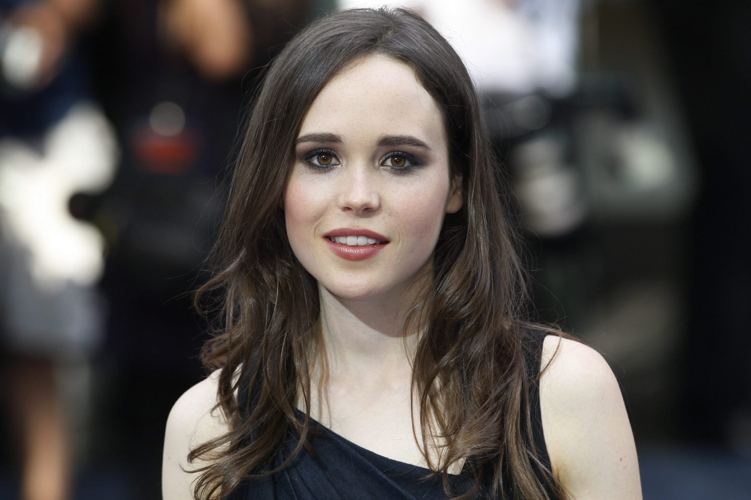 Ellen Page Pode Processar Sony Por Nudez Vazada De Sua Personagem Em