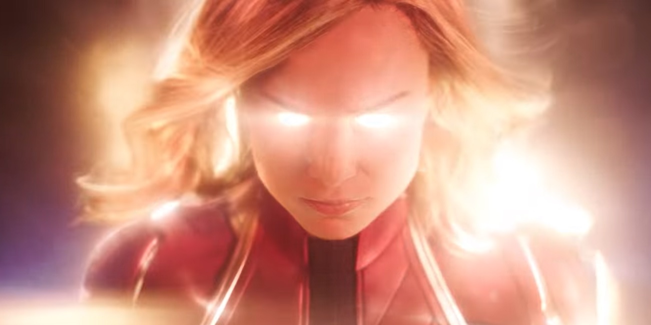 Carol Danvers chega quebrando tudo no primeiro trailer de Capitã Marvel