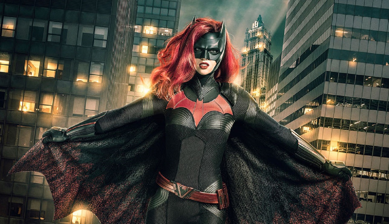 CW libera a primeira imagem de Ruby Rose como Batwoman