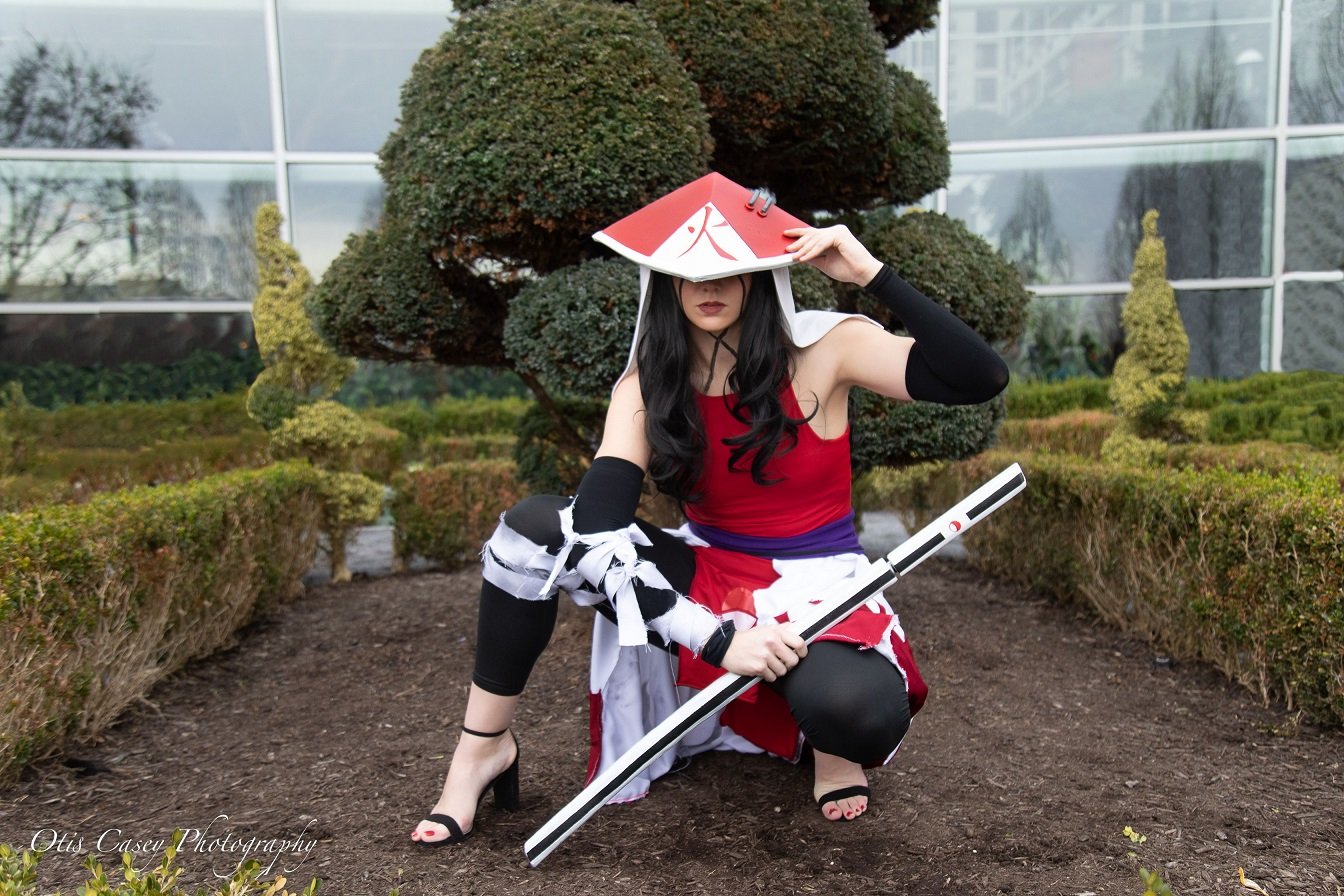 Naruto: Cosplay de Uchiha Sarada está pronta para ser Hokage