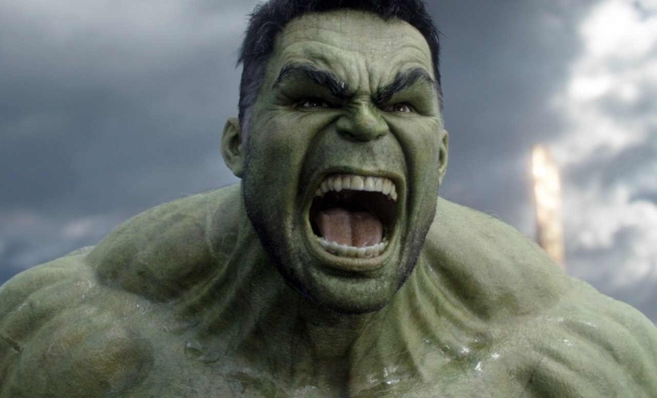 Diretor confirma que o ferimento sofrido por Hulk em Vingadores: Ultimato é permanente