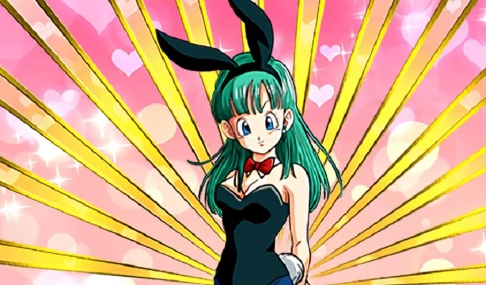 Cosplayer recria o visual de coelhinha da Bulma em Dragon Ball