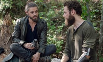 Ator de The Walking Dead confirma que o personagem dele viveu um