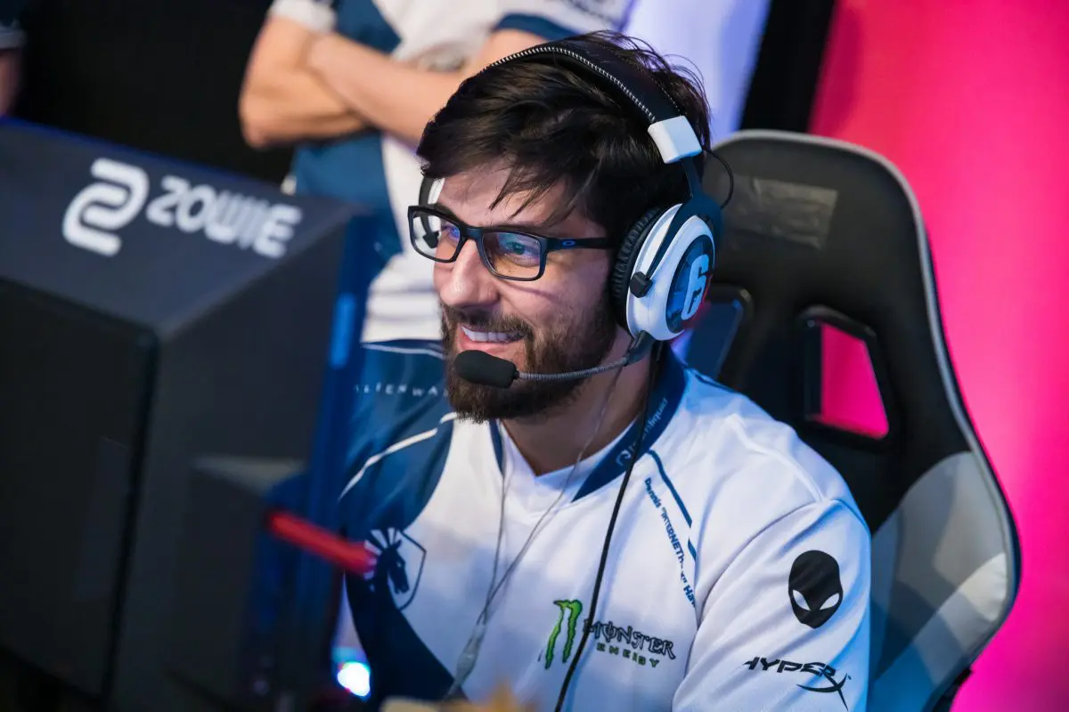 Rainbow Six amuleto zigueira