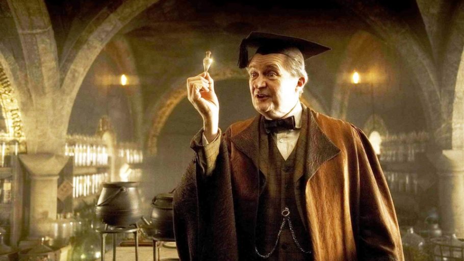 Confira o nosso quiz de verdadeiro ou falso sobre Horácio Slughorn de Harry Potter abaixo