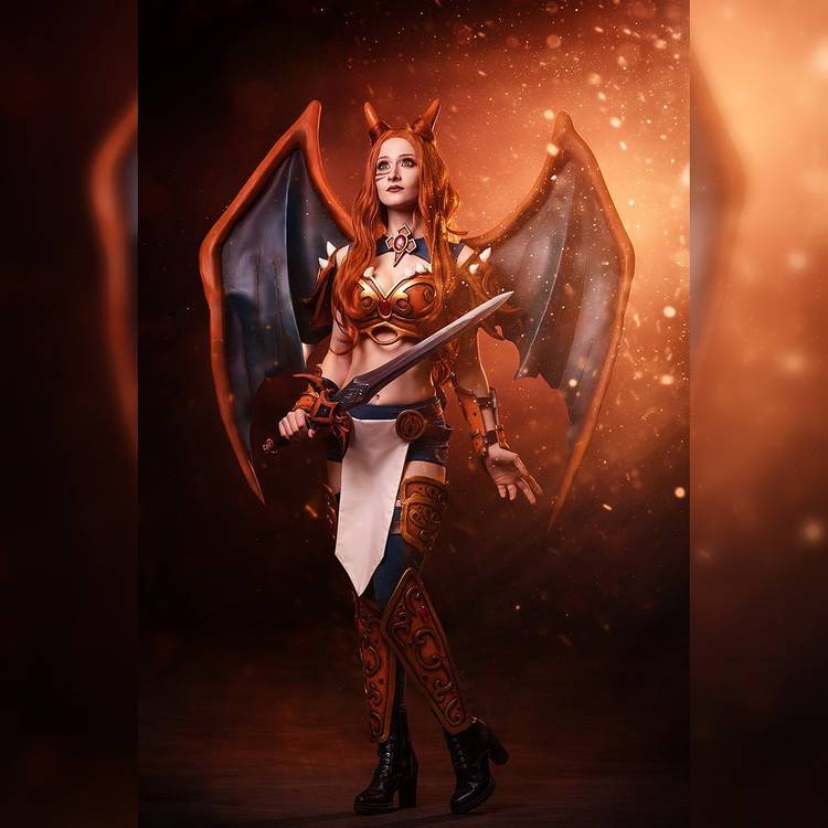 Fã de Pokémon compartilha cosplay de Charizard e o resultado ficou perfeito