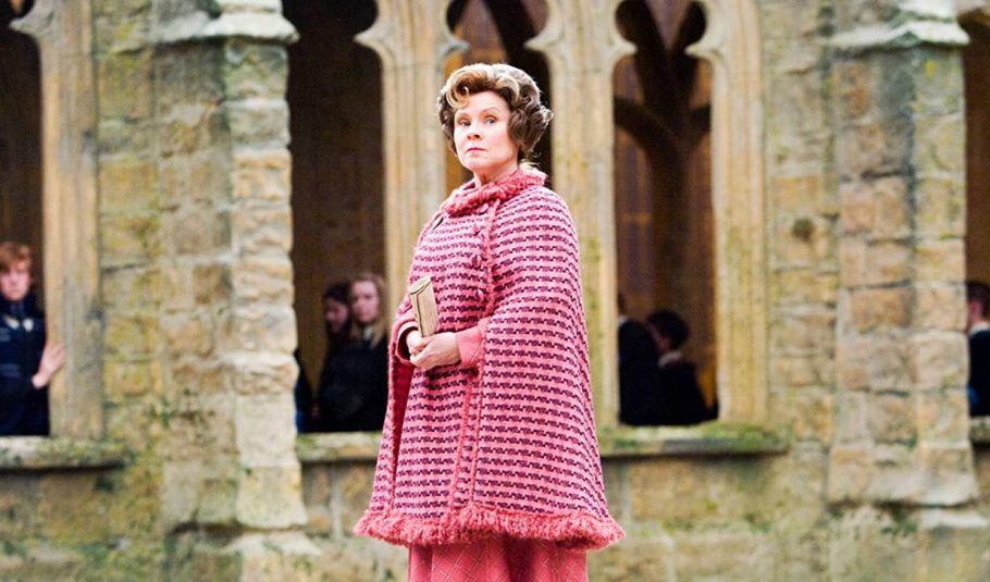Confira o quiz sobre a personagem Dolores Umbridge de Harry Potter abaixo