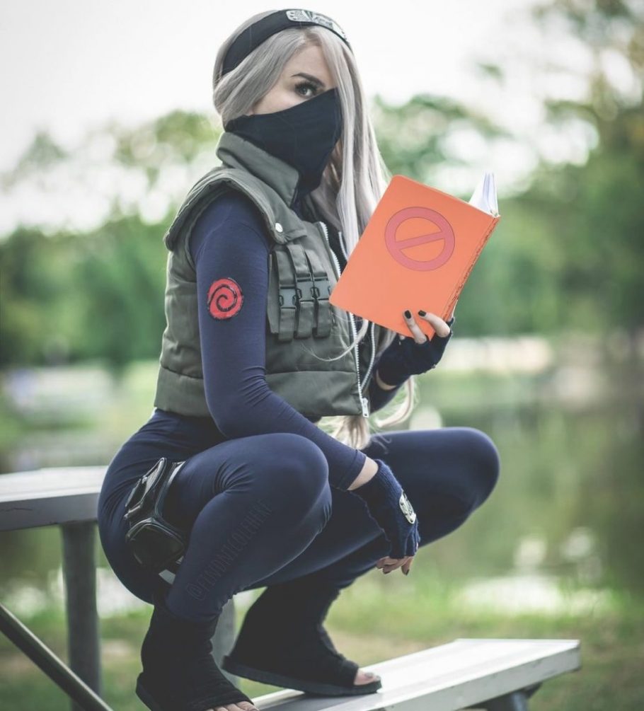 kakashi de perfil