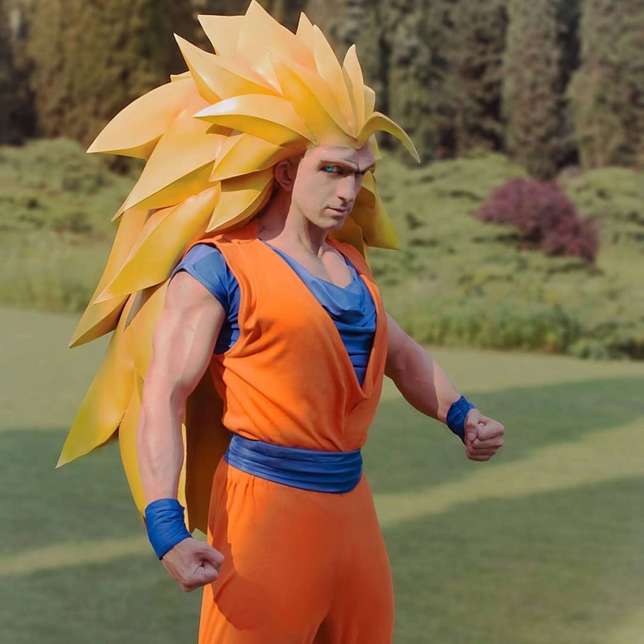 Fã de Dragon Ball Z recria Goku Super Saiyajin 3 em incrível cosplay -  Critical Hits
