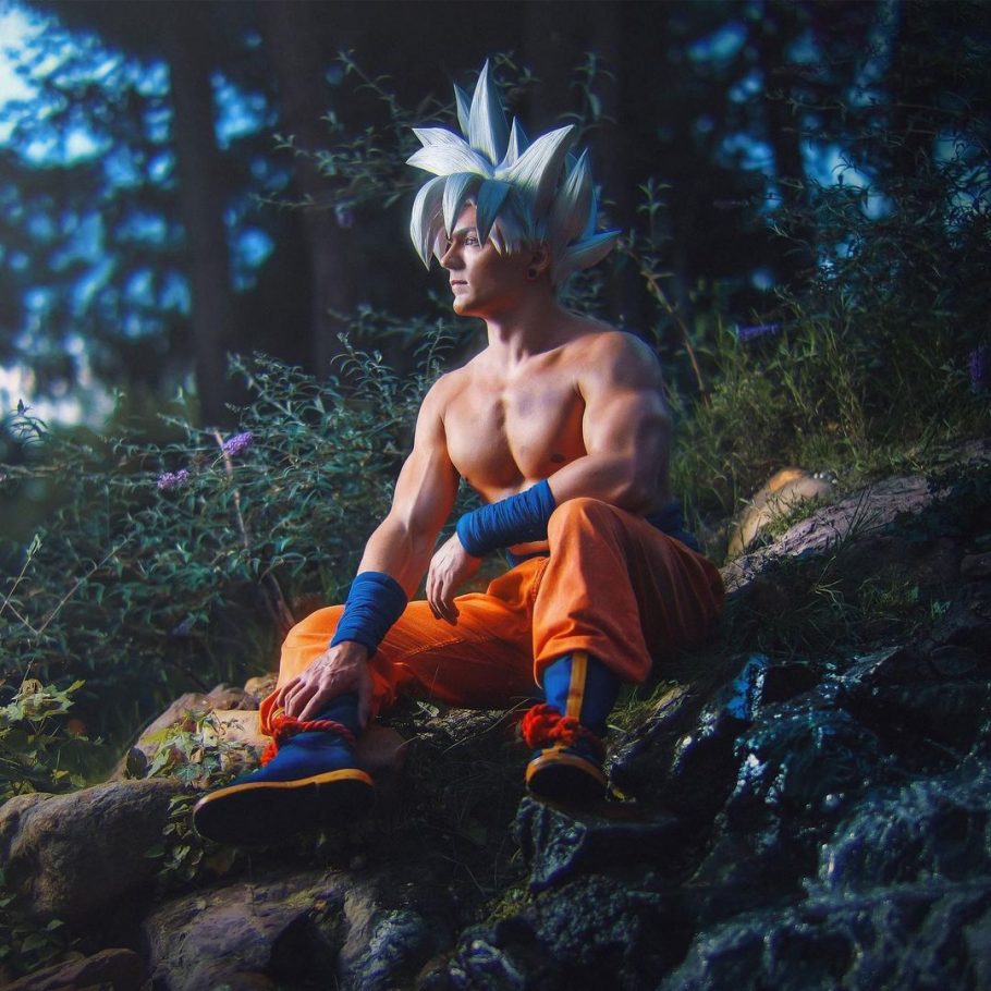 Fã de Dragon Ball Super faz cosplay incrível do Goku no instinto superior
