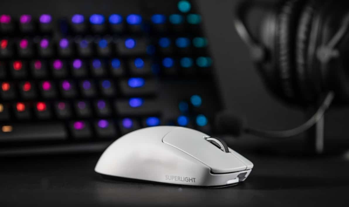 Mouse gamer Logitech G Pro X Superlight chega ao mercado brasileiro