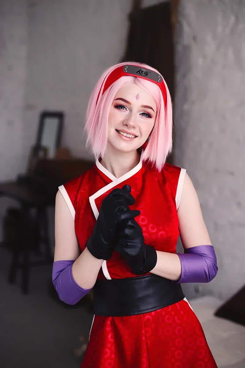 Fã de Naruto recria Sakura em um cosplay perfeito