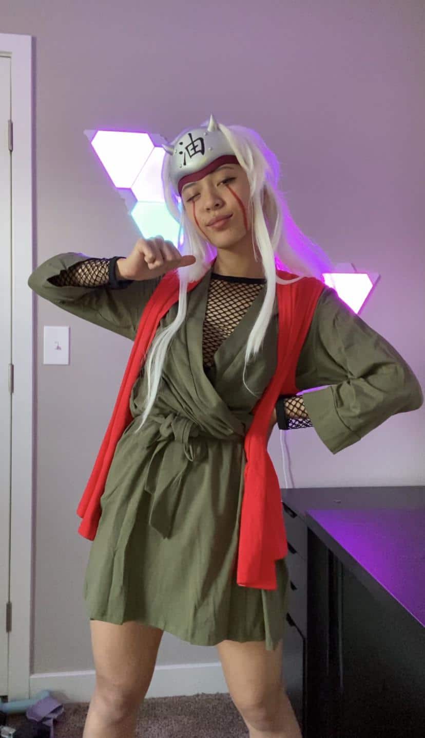 Fã de Naruto fez um cosplay feminino impressionante do Jiraiya