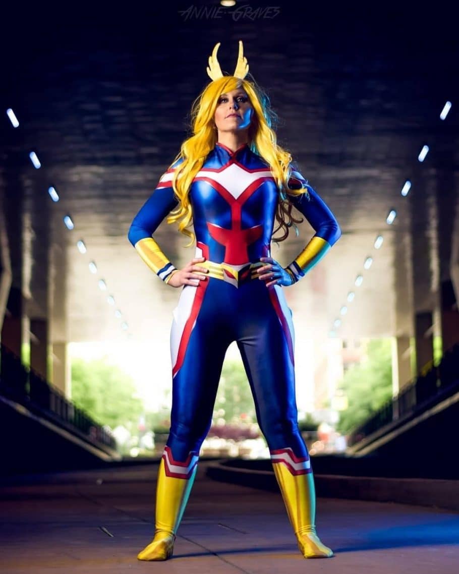 Fã de My Hero Academia fez um cosplay feminino incrível do All Might