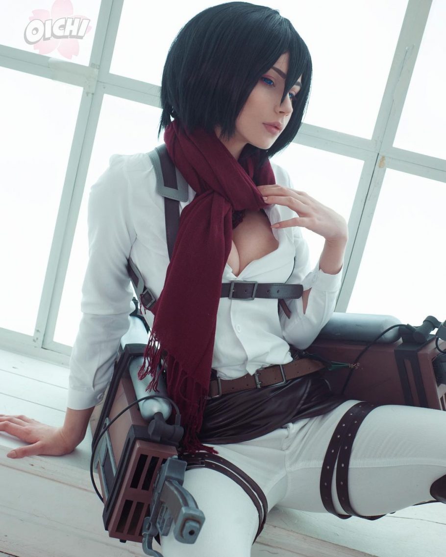 Fã russa de Attack on Titan fez um cosplay adorável da Mikasa