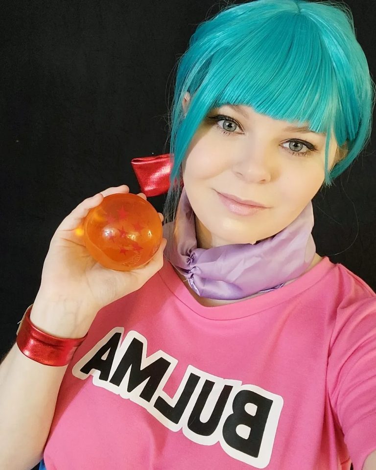 Cosplayer Fã De Dragon Ball Recriou De Forma Perfeita O Primeiro Visual De Bulma Critical Hits 