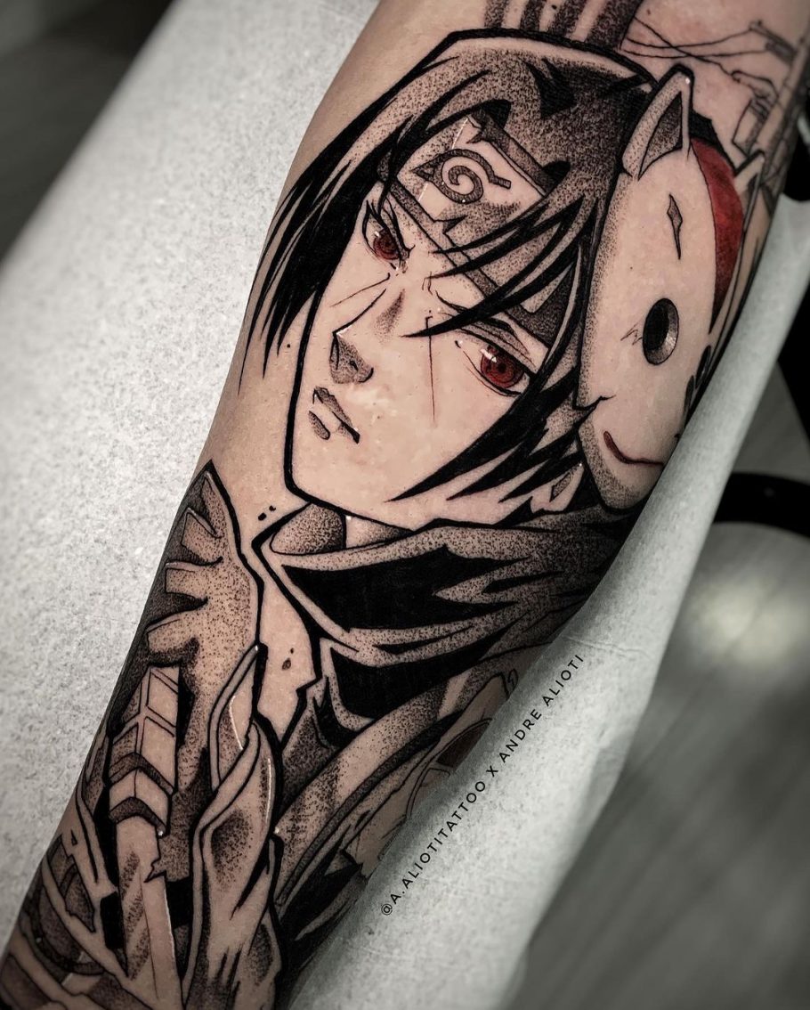 Fã de Naruto fez uma tatuagem impressionante do Itachi