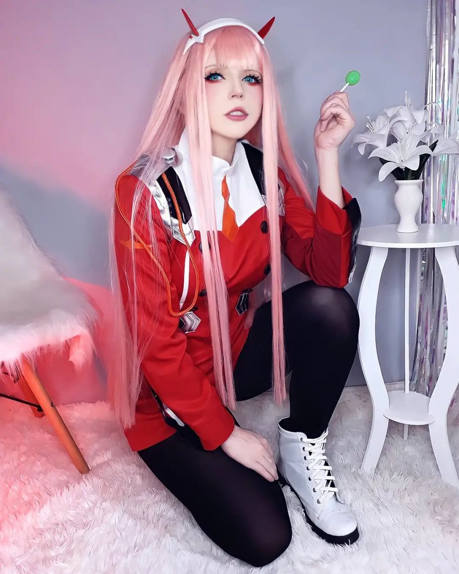 Fã de Darling in The Franxx fez um cosplay impecável da Zero Two