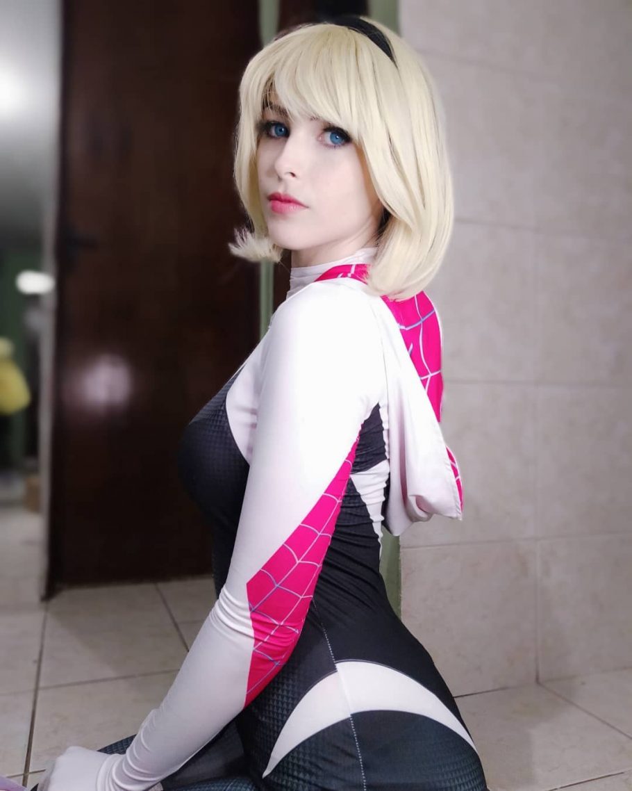 Brasileira fez um lindo cosplay da Spider Gwen