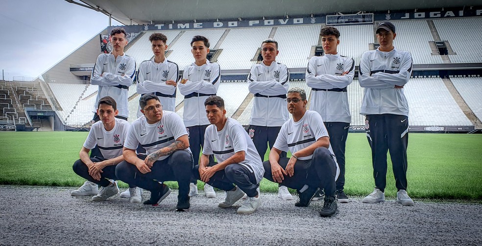 Corinthians Free Fire anuncia line-up para 2022