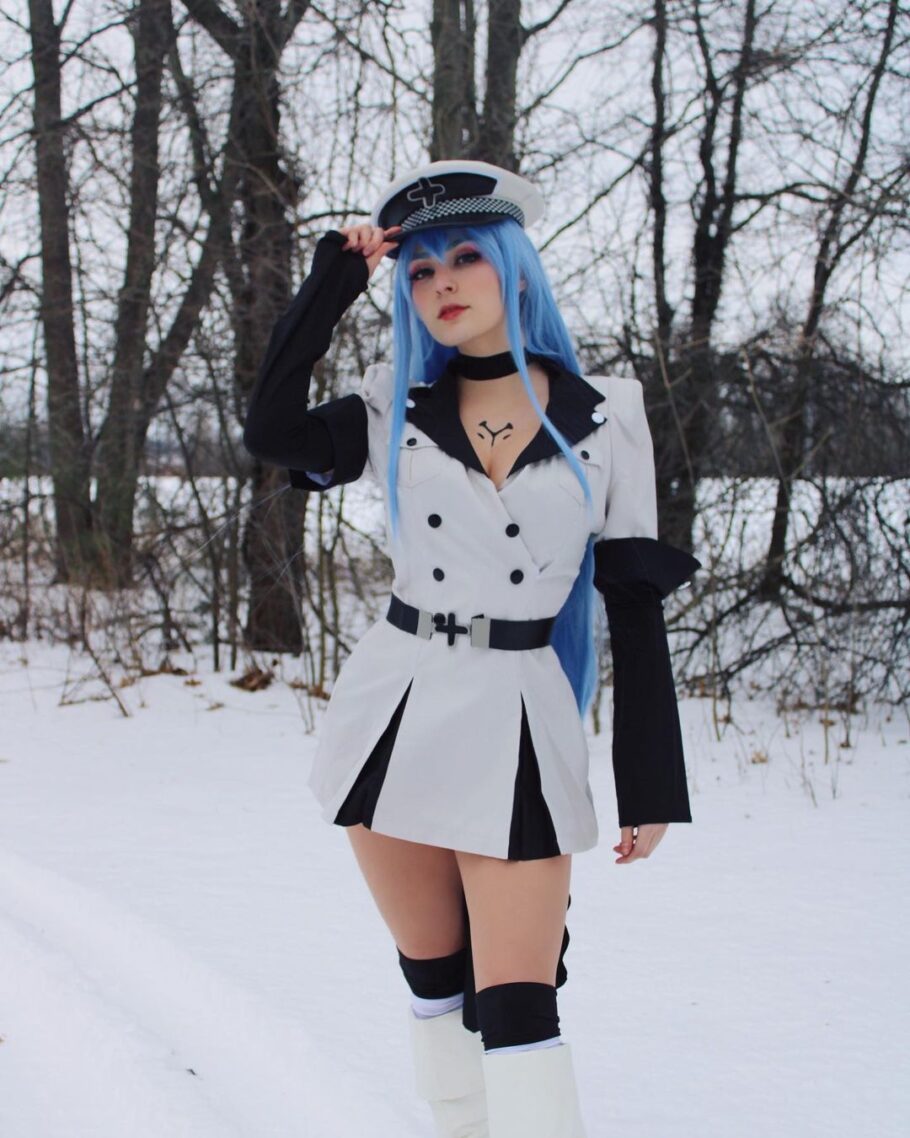 Akame Ga Kill - Confira este cosplay impressionante da Esdeath