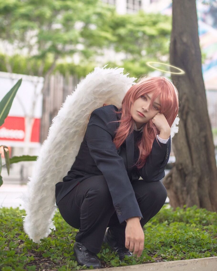 Cosplay do Demônio Anjo encanta fãs de Chainsaw Man 