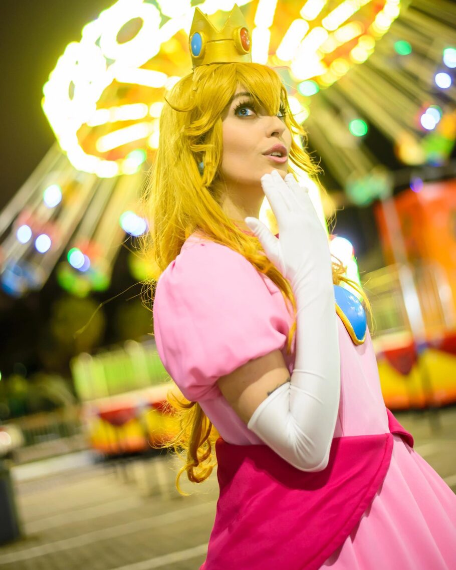 Brasileira fez um lindo cosplay da princesa Peach de Mario