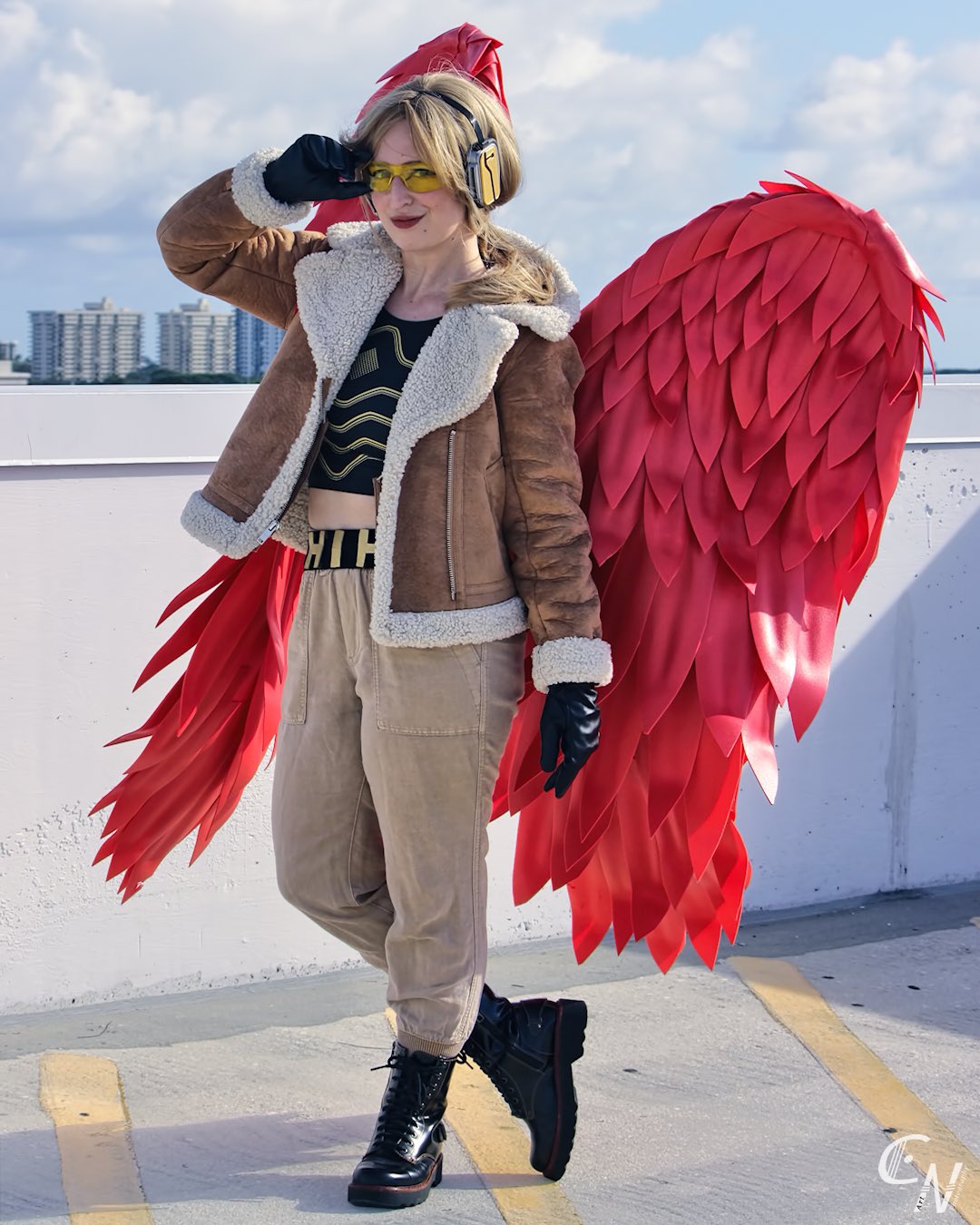 Fã de My Hero Academia fez um adorável cosplay de Hawks