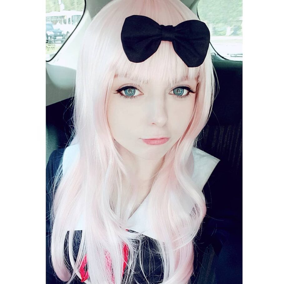 Confira este lindo cosplay da Chika de Kaguya Sama: Love is War