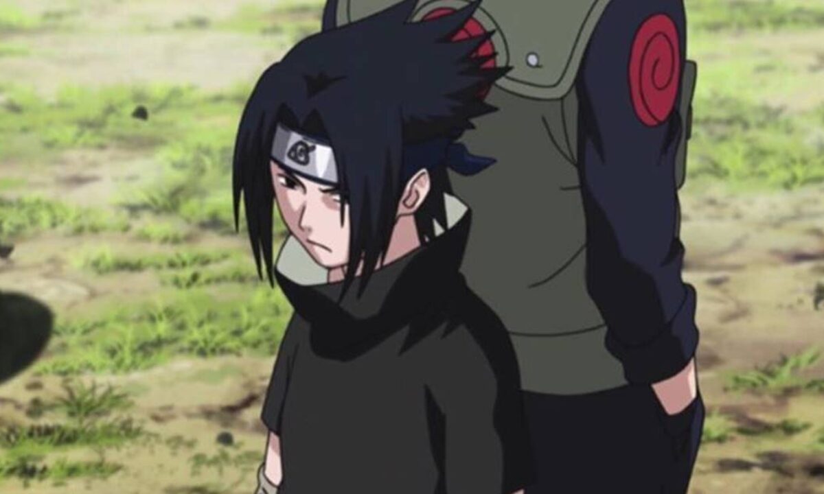 Por que Kakashi priorizou o treinamento de Sasuke, mesmo quando Naruto era filho de seu ex-sensei?