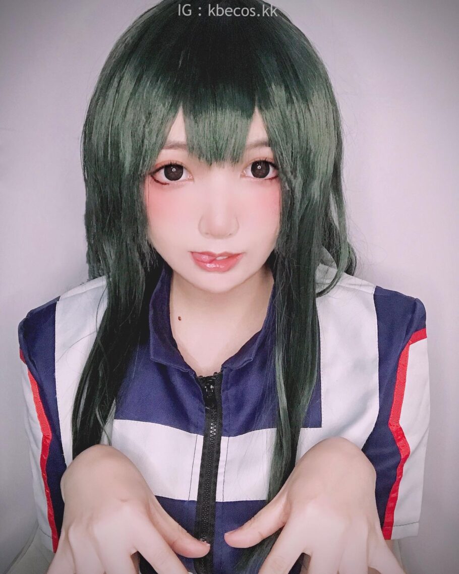 Cosplayer recriou perfeitamente a Tsuyu de My Hero Academia