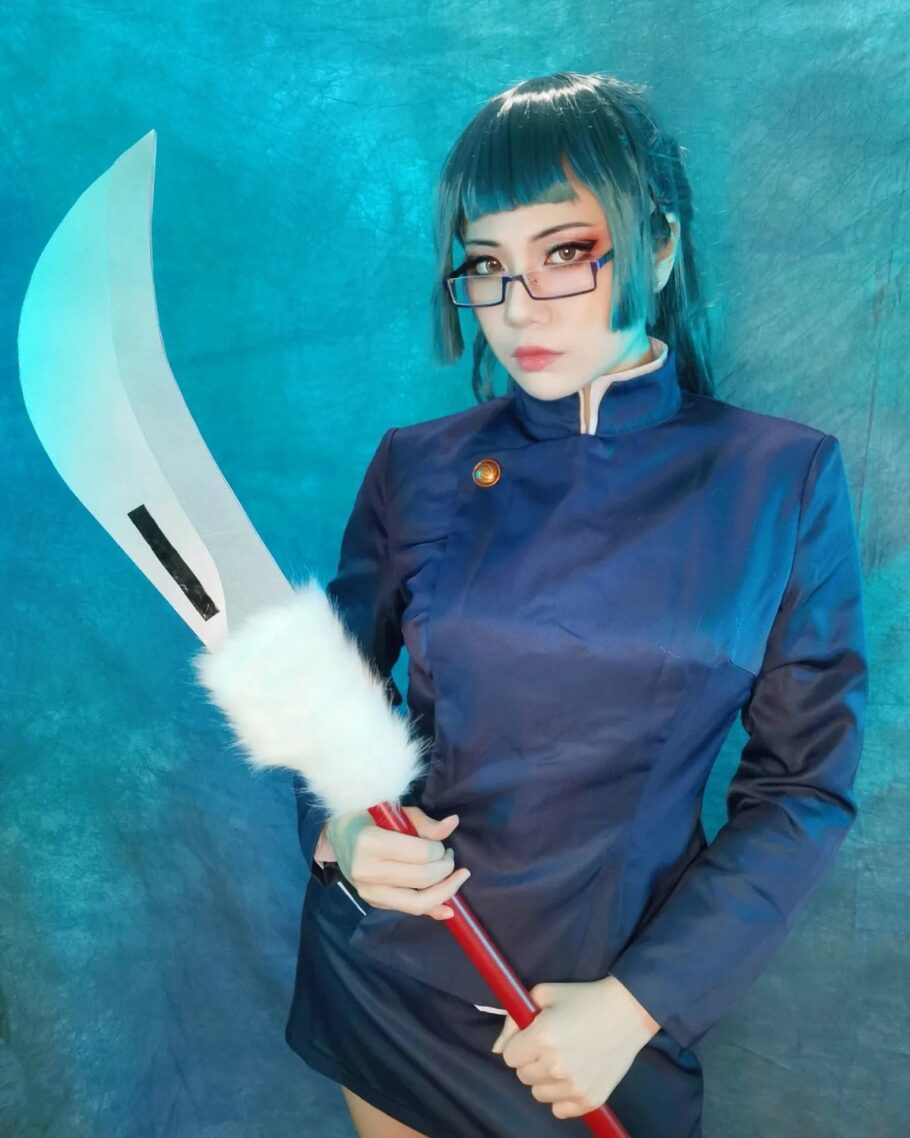 Modelo Fez Um Apaixonante Cosplay Da Maki De Jujutsu Kaisen Critical Hits