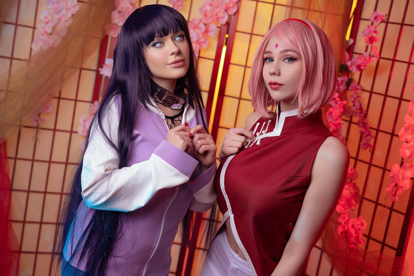 Dupla de cosplayers fãs de Naruto recriaram de forma perfeita Hinata e Sakura