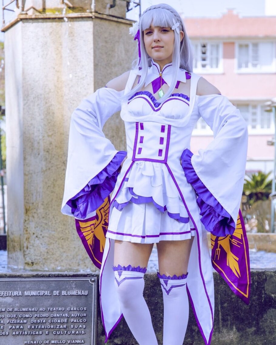 Re: Zero - Brasileira fez um cosplay impecável da Emilia