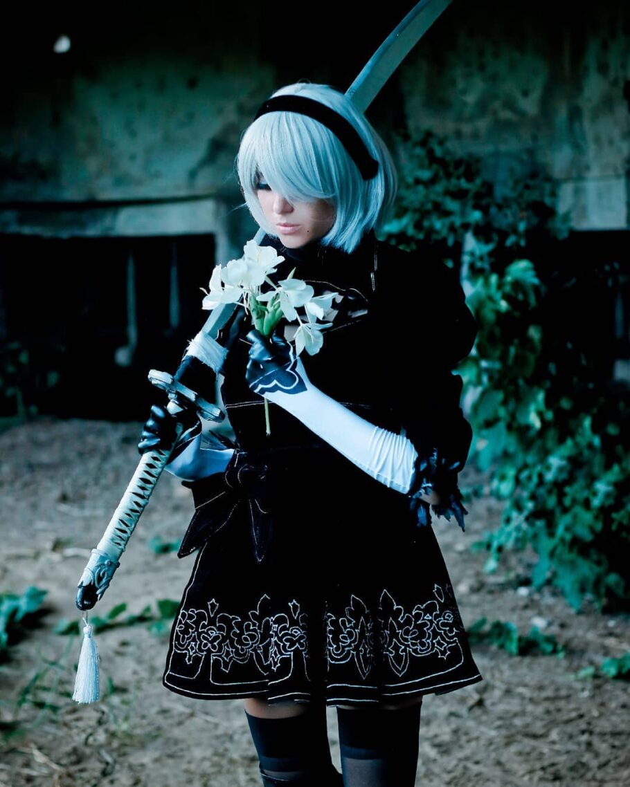 Brasileira fez um cosplay perfeito da 2B de Nier Automata