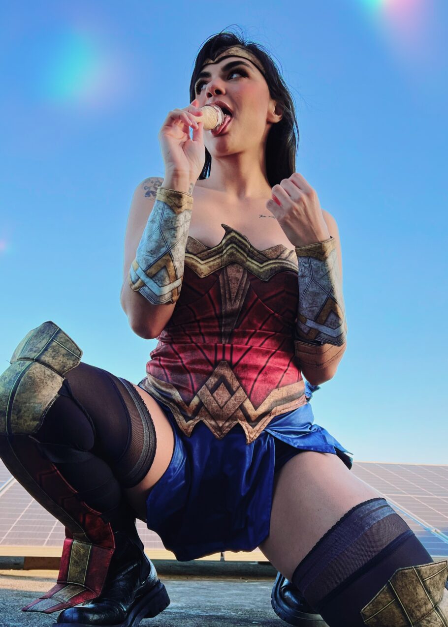 Brasileira fez um lindo cosplay da Mulher Maravilha