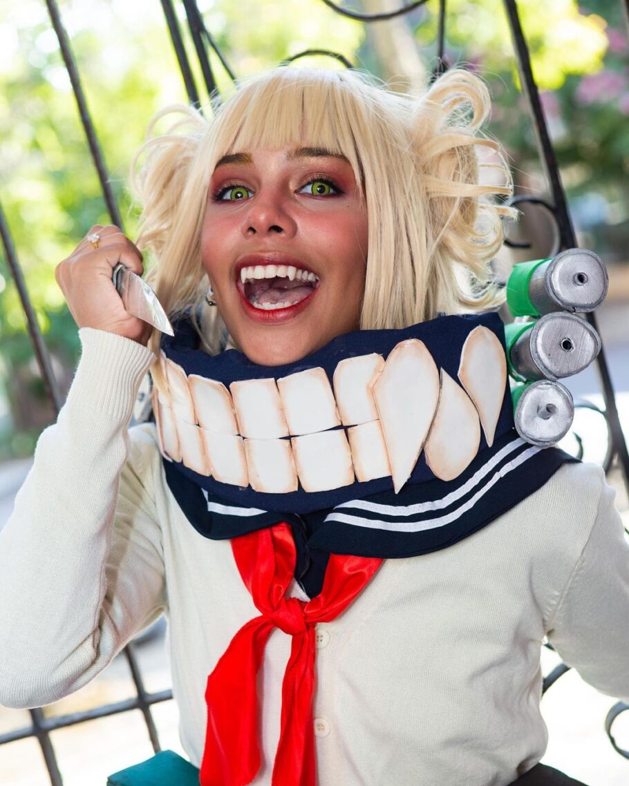 Fã brasileira de My Hero Academia fez um cosplay perfeito da Toga