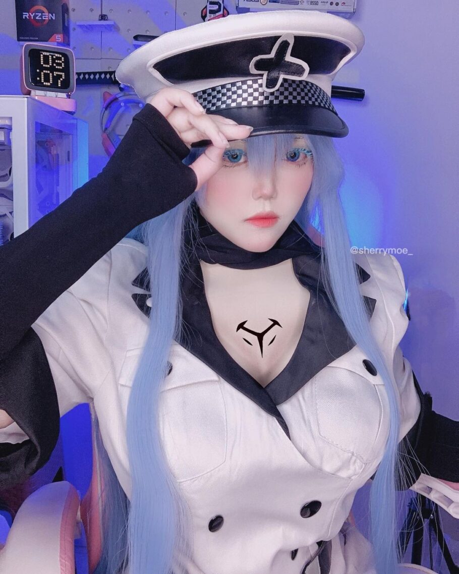 Confira este cosplay incrível da Esdeath de Akame Ga Kill