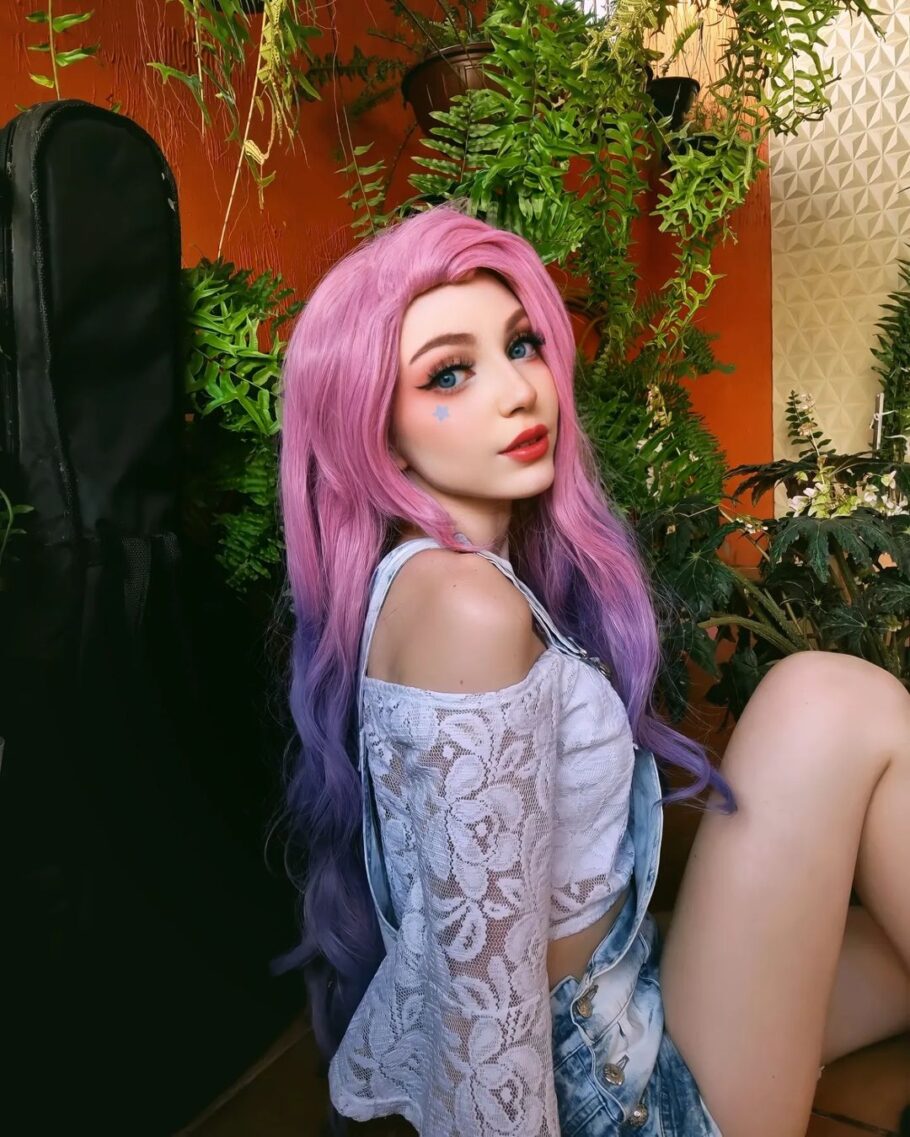 Brasileira fez um lindo cosplay da Seraphine de League of Legends