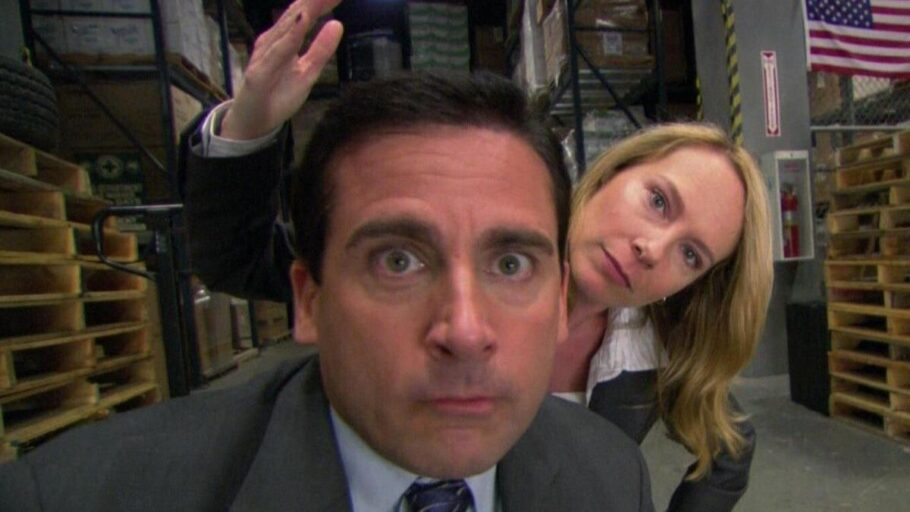 Em qual episódio Holly e Michael ficam pela primeira vez em The Office