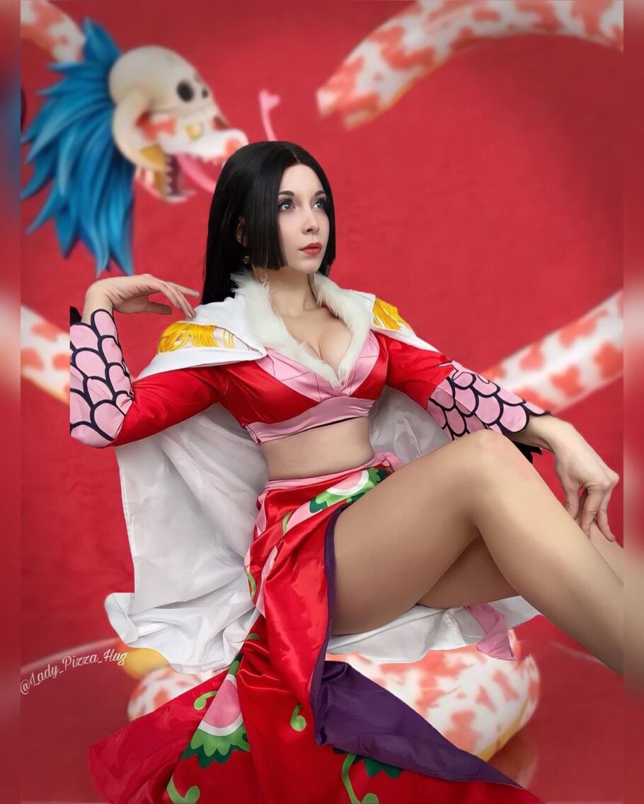 Fã de One Piece viraliza com um lindo cosplay da Hancock