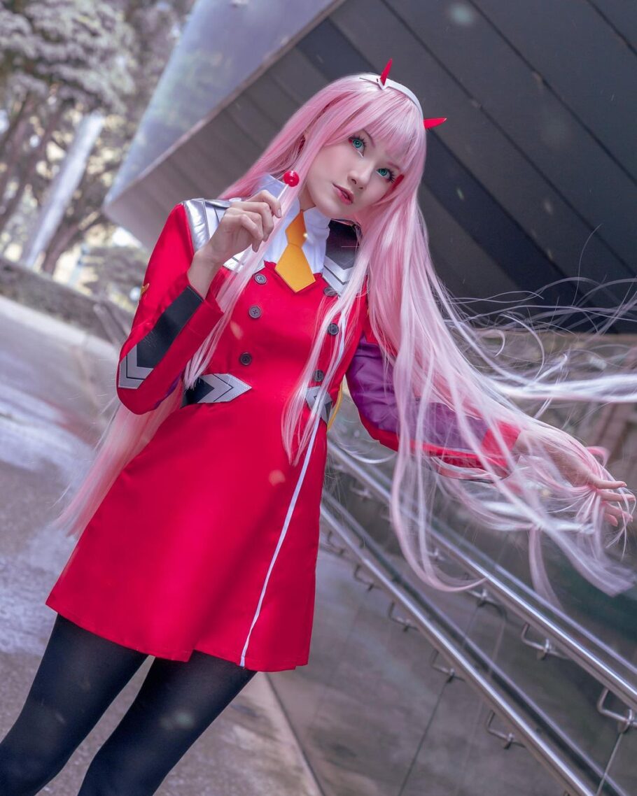 Brasileira viraliza com um cosplay perfeito da Zero Two