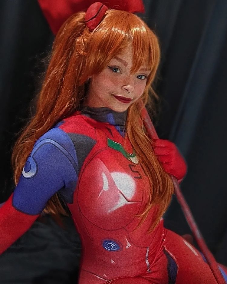 Brasileira homenageou a Asuka de Evangelion com um lindo cosplay