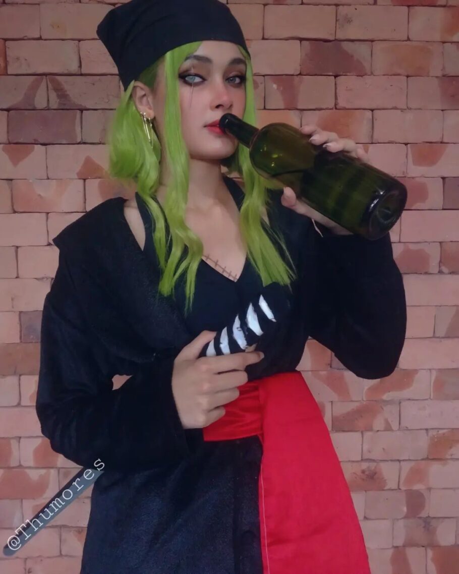 Brasileira fez um cosplay impecável do Zoro de One Piece