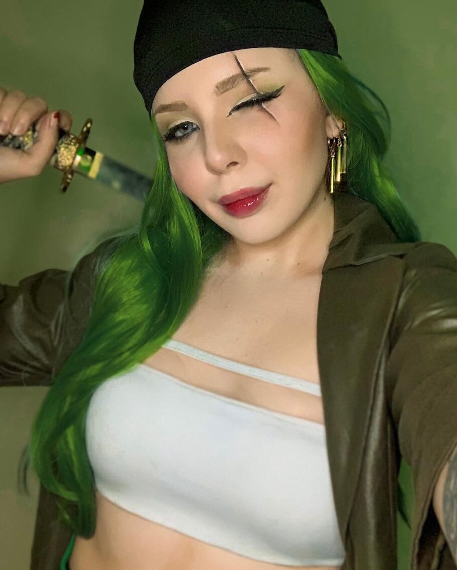 Brasileira mostrou como seria uma versão feminina do Zoro de One Piece em um lindo cosplay